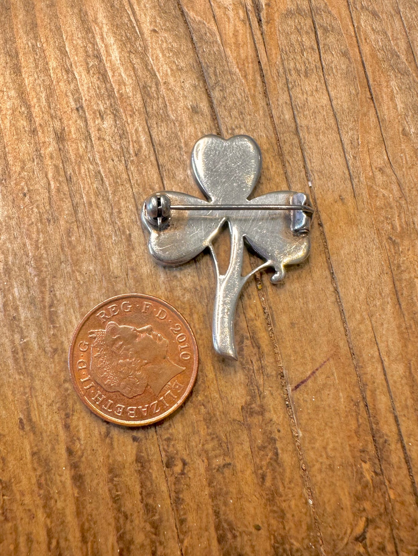 Three Leaf Shamrock Green Marble 925 Sterling Silver Brooch