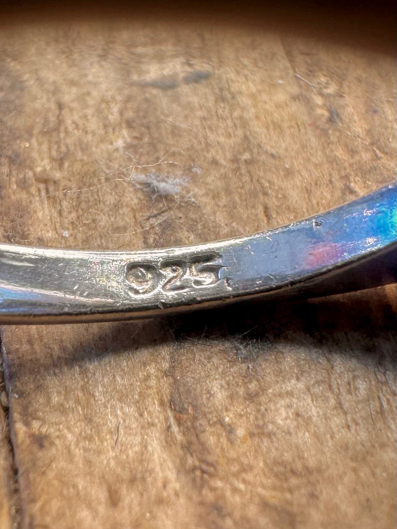 Abstrakter mehrfarbiger Perlmutt-Ring aus 925er Sterlingsilber Größe R