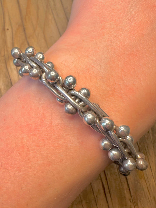 Vintage abstraktes Pfefferkorn-Kettenarmband mit Knebelverschluss, 925er Sterlingsilber, 21,5 cm