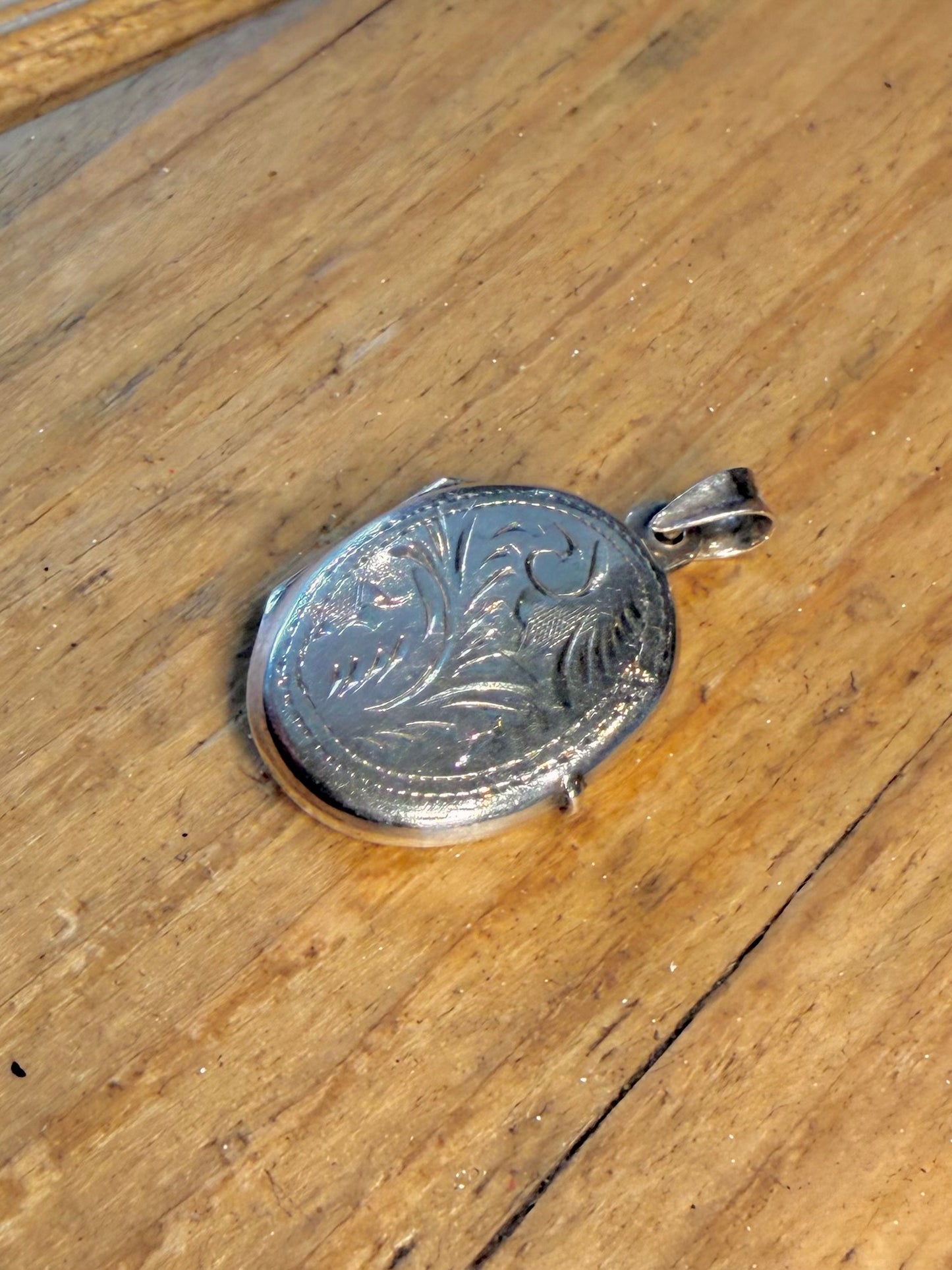 Oval Floral Engraved 925 Sterling Silver Pendant