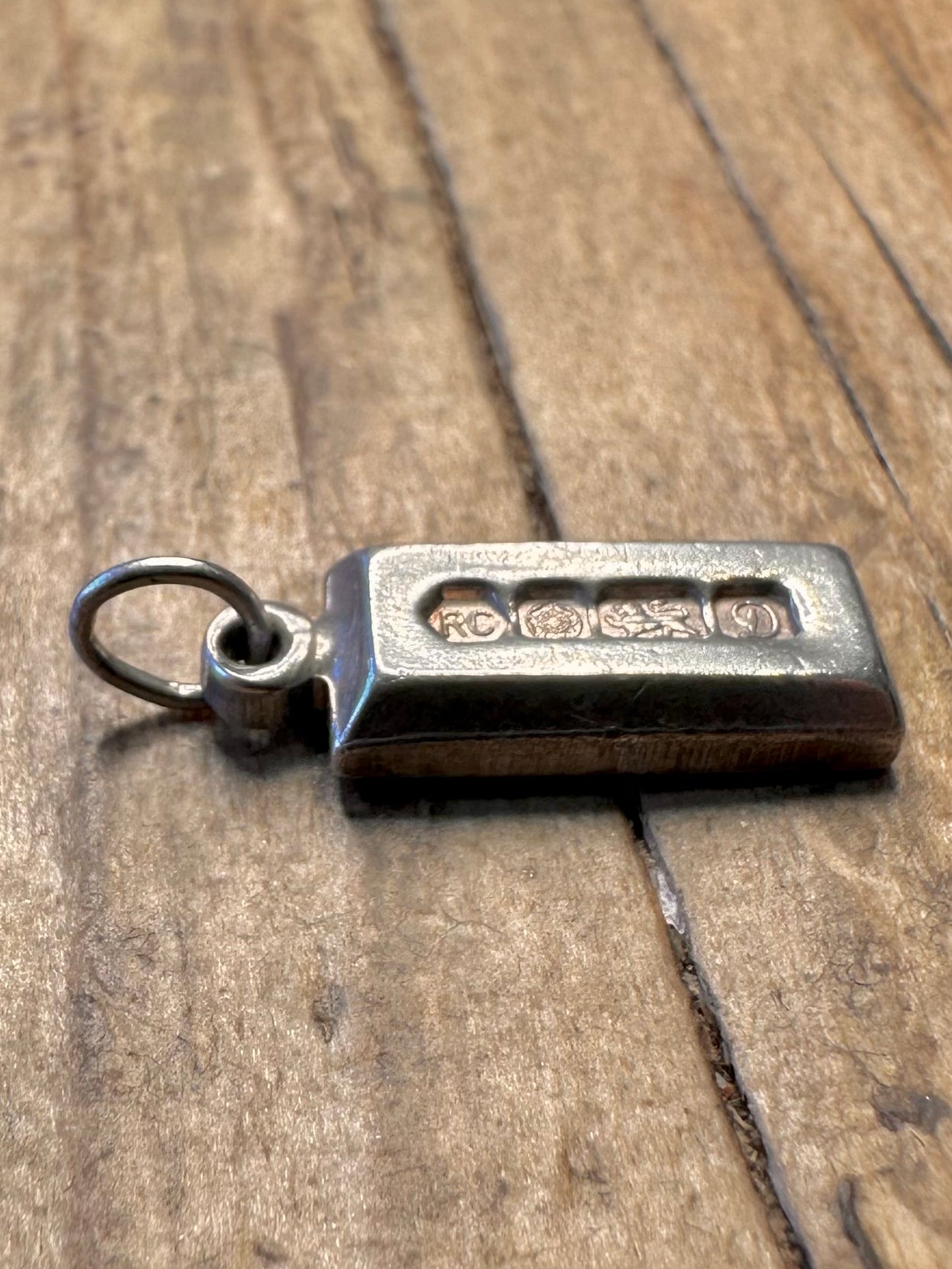 Vintage 1978 Ingot Sheffield 925 Sterling Silver Pendant