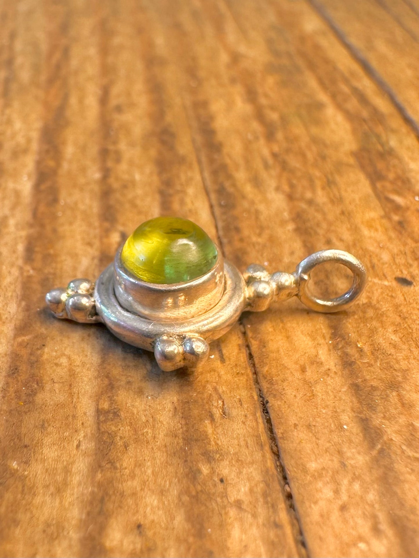 Peridot Boho-Anhänger aus 925er Sterlingsilber
