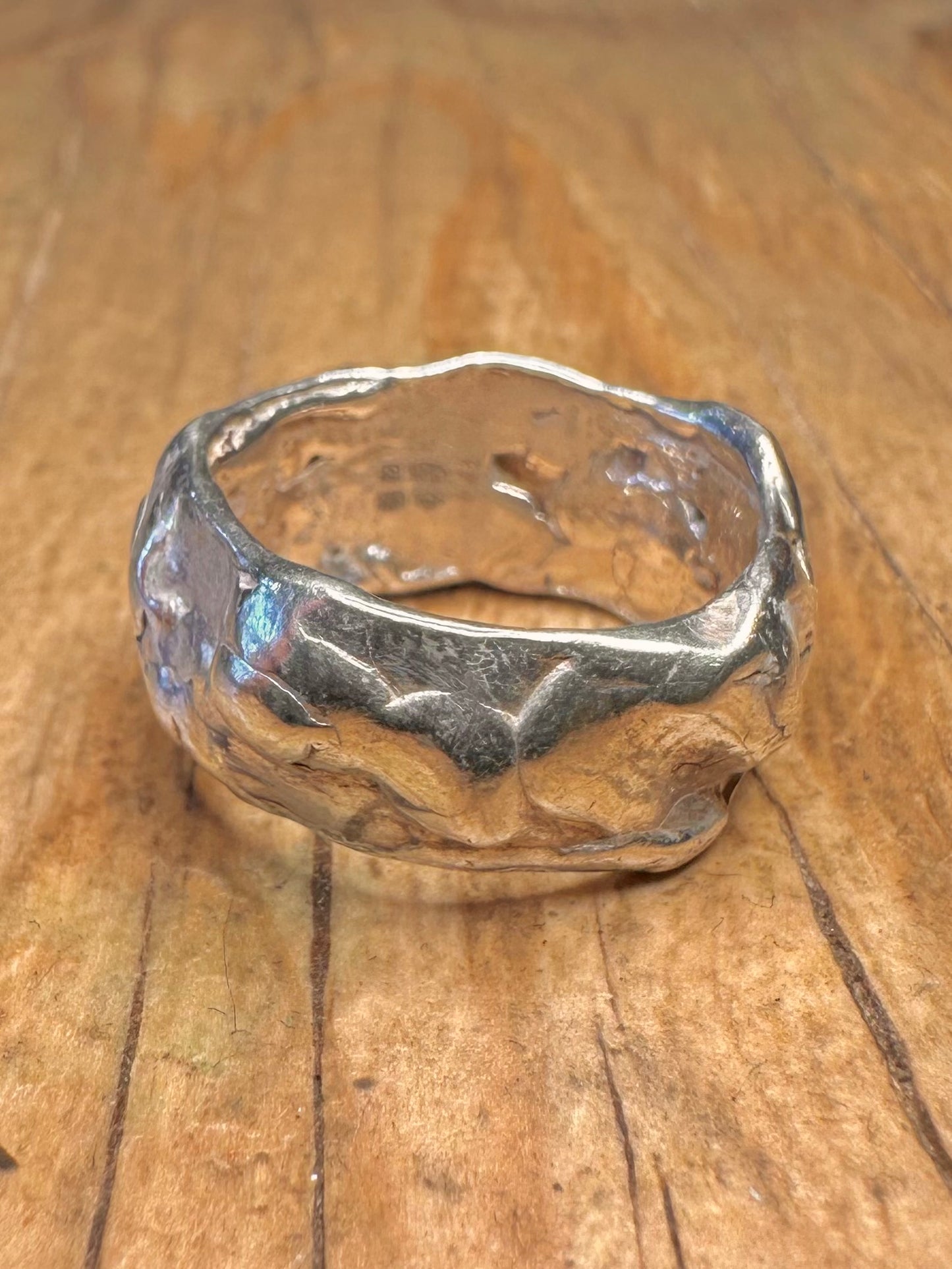 Modernist klobiger, strukturierter Ring aus 925er Sterlingsilber, punziert, Größe L