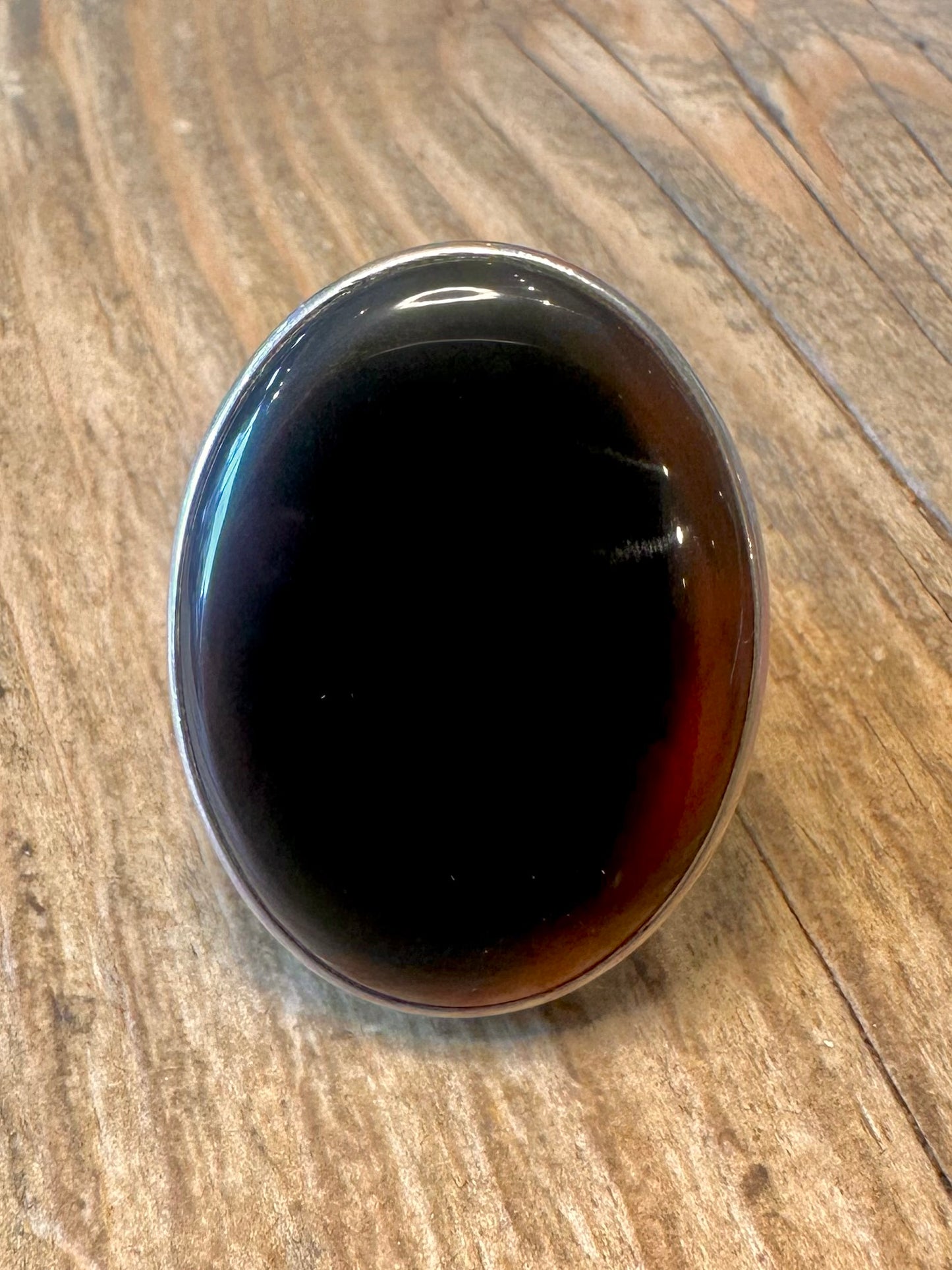 Atemberaubender großer natürlicher schwarzer Onyx osteuropäischer 925er Silberring Größe P