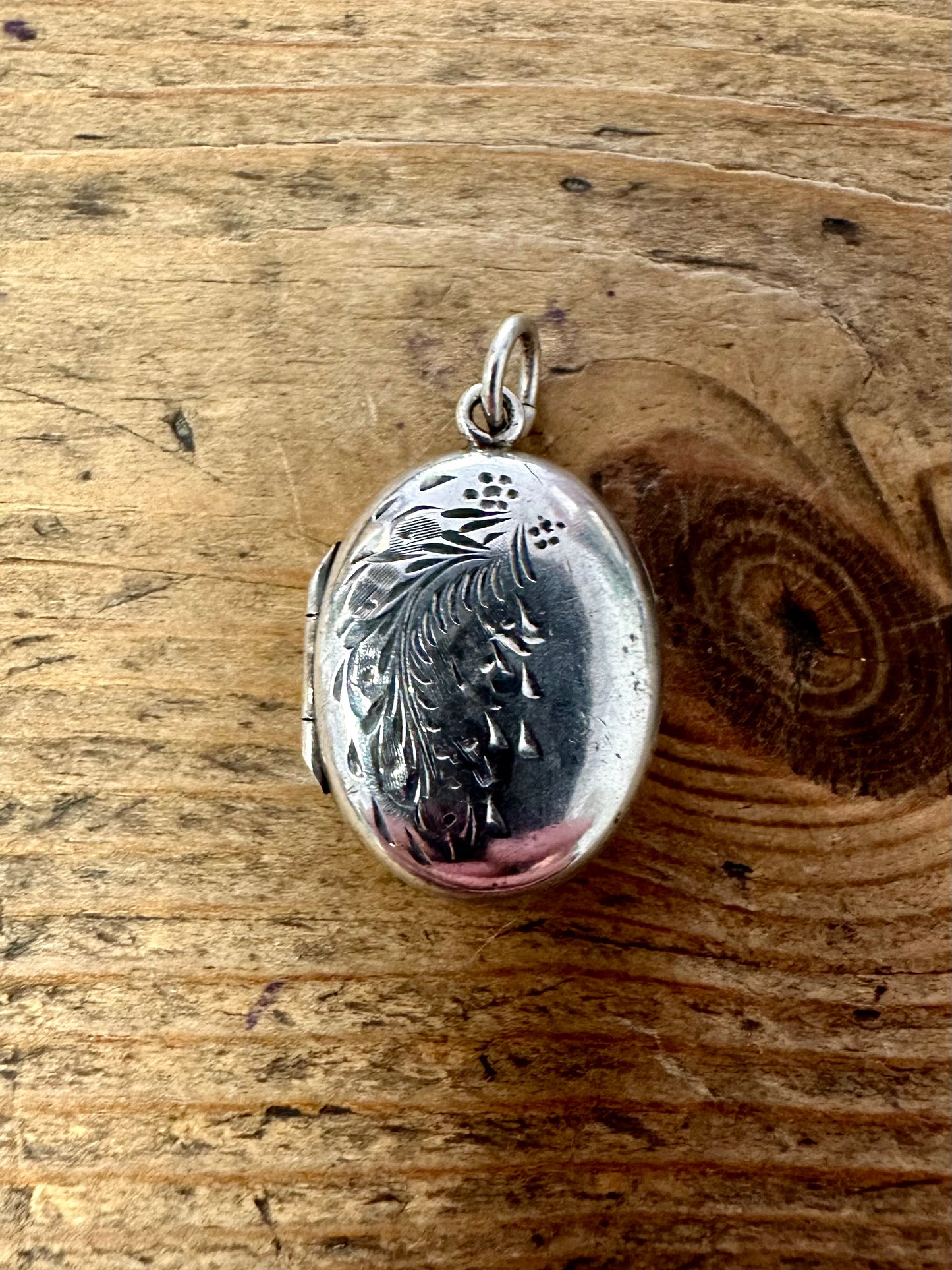 Vintage Oval Engraved 925 Silver Locket Pendant