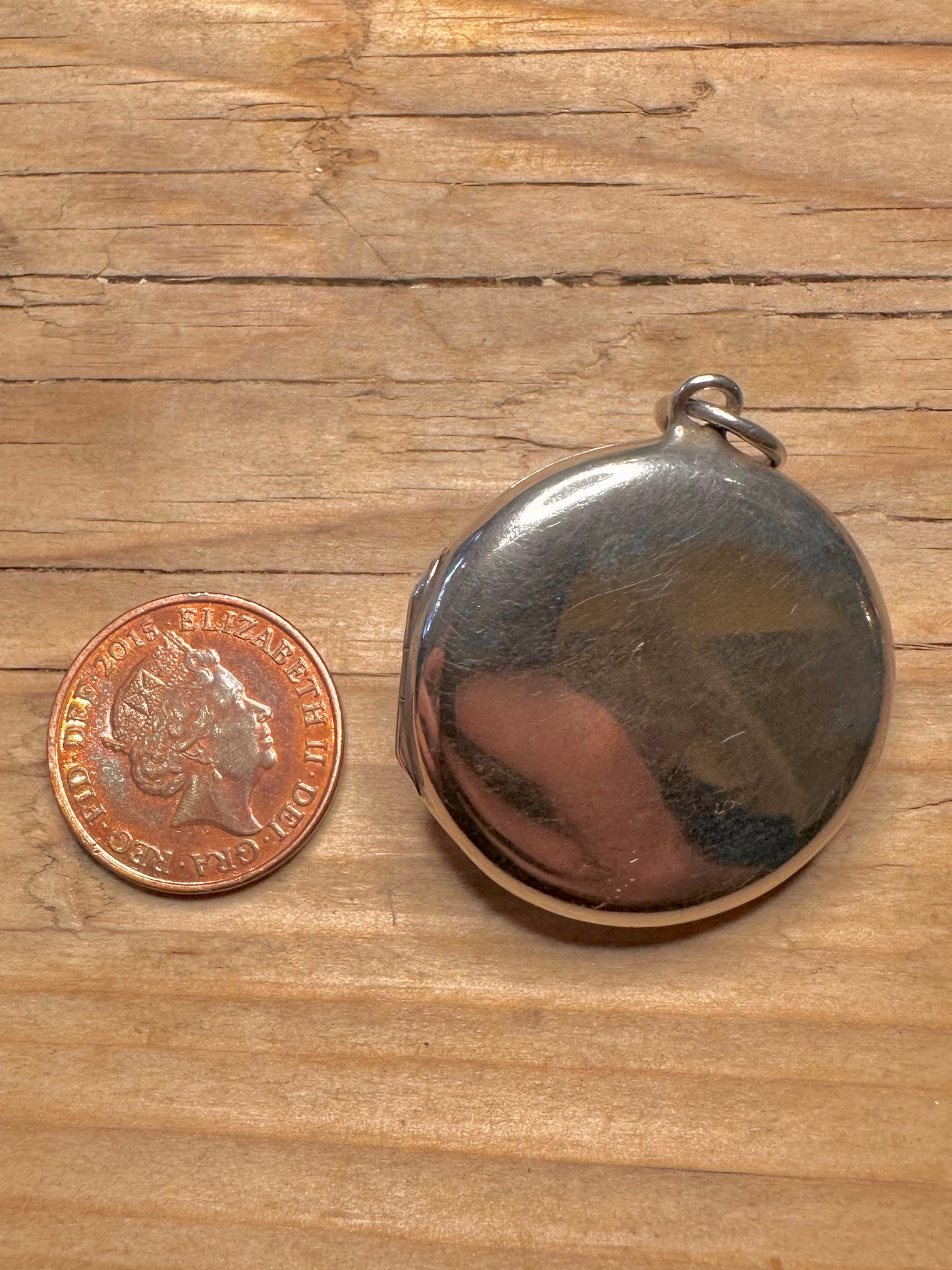 Vintage Victorian Style Engraved Onyx Circle Locket 925 Sterling Silver Pendant