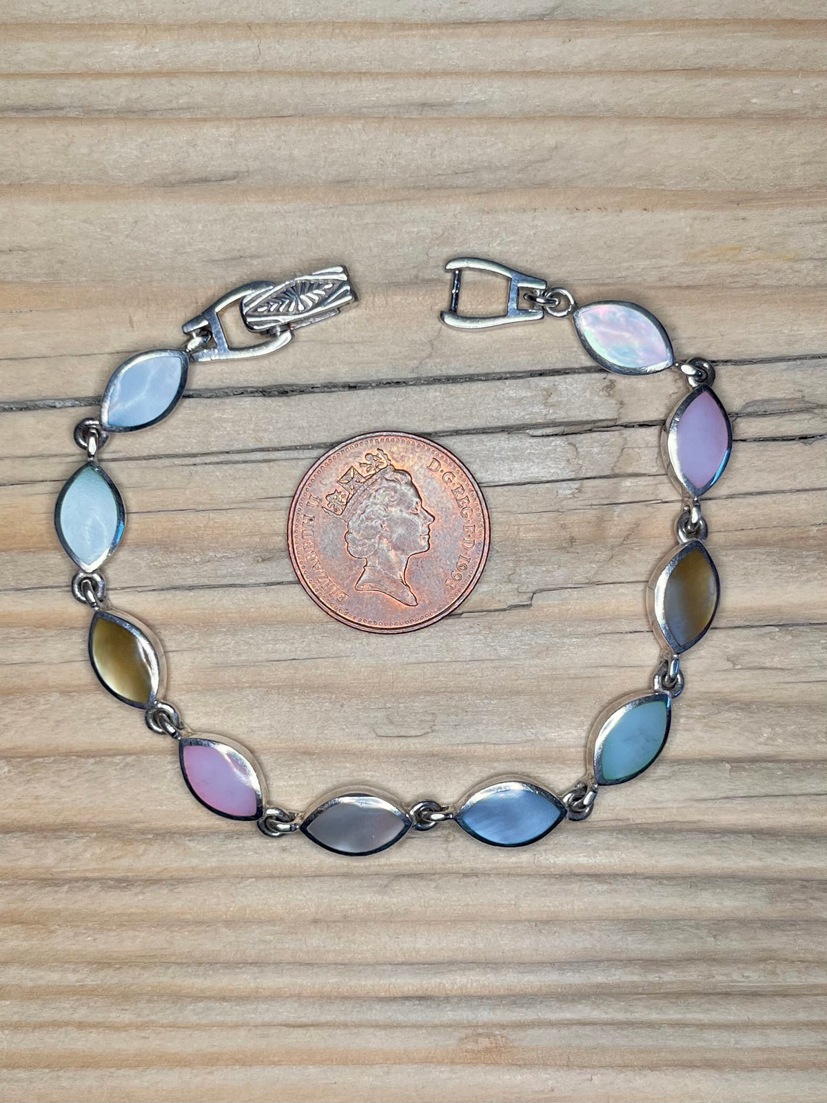 Multi Coloured Mother of Pearl 925 Sterling Silver 7.1 inch Bracelet