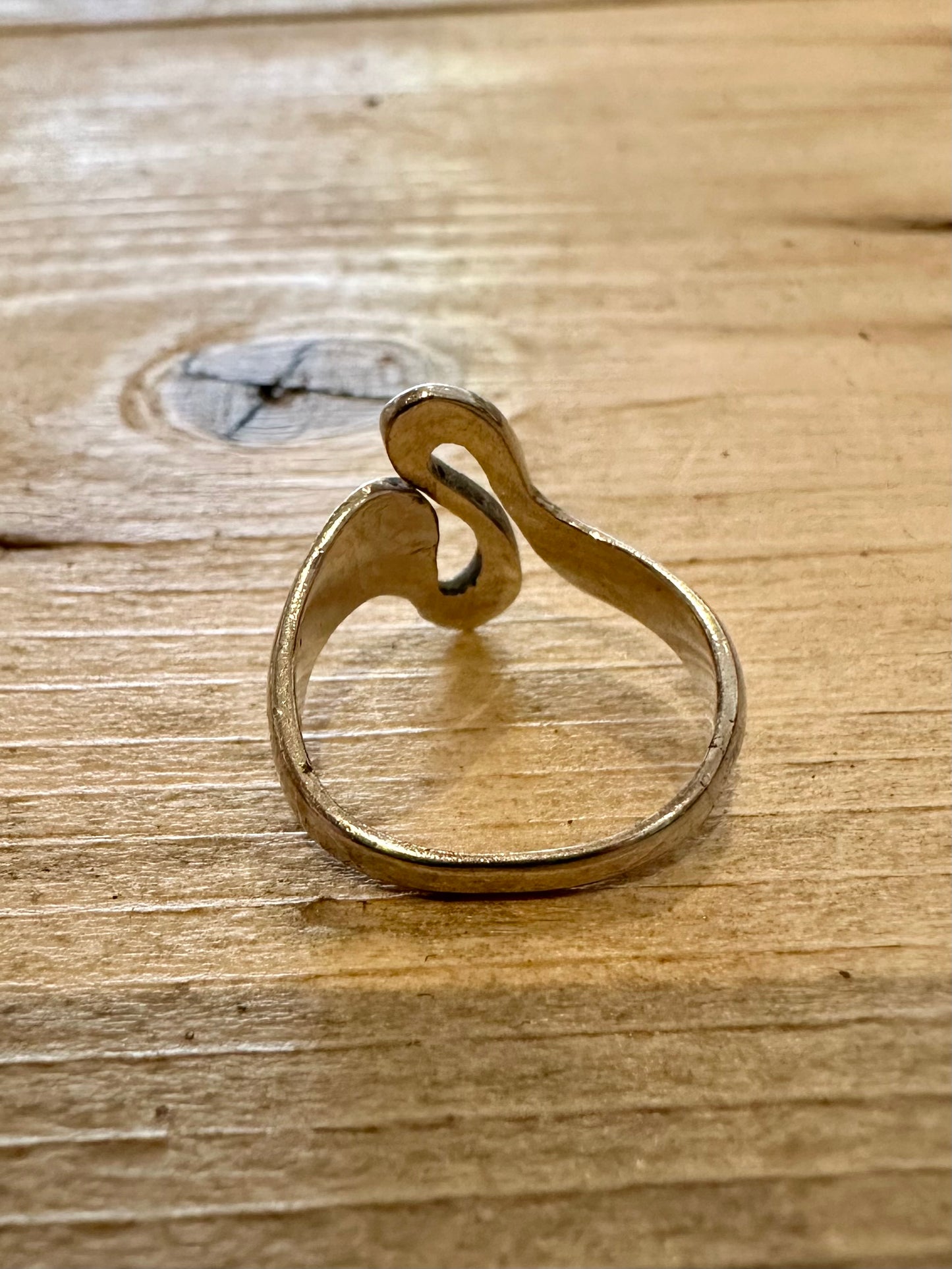 Vintage Wavy 925 Silver Size K Ring