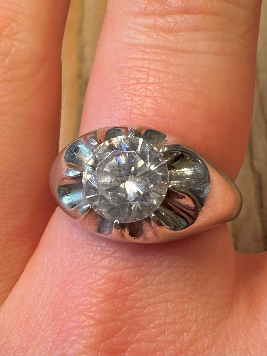 Vintage Large Cubic Zirconia Round Solitaire 925 Sterling Silver Size S Ring