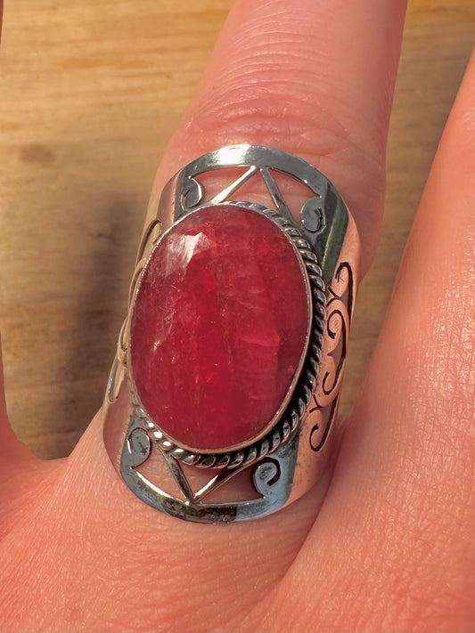 Vintage Ornate Red Stone 925 Silver Size P1/2 Ring