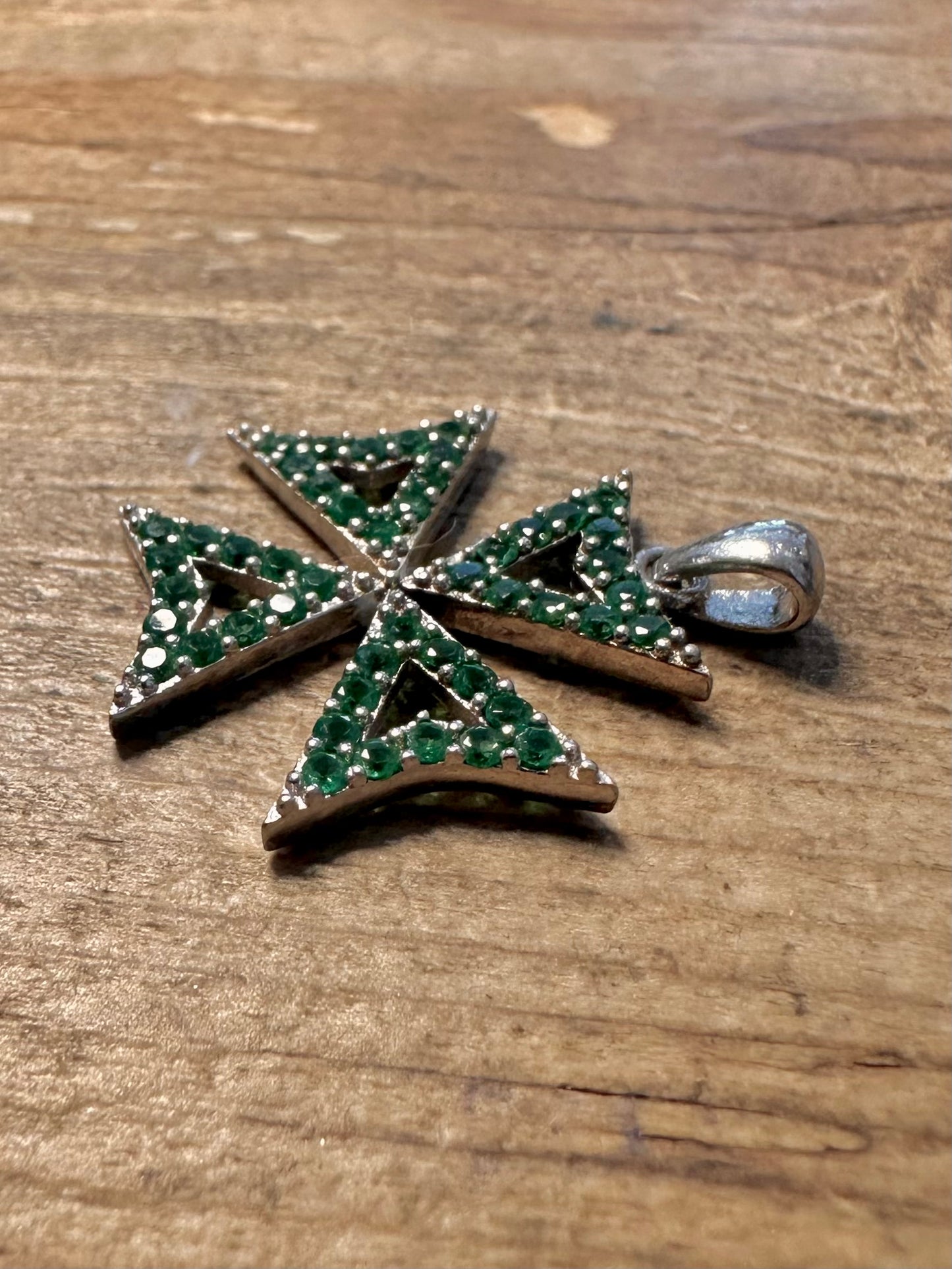 Modern Green and White Cross of Malta 925 Silver Pendant
