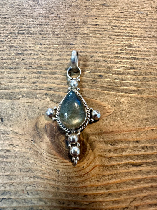 Vintage Labradorite Tribal 925 Silver Pendant