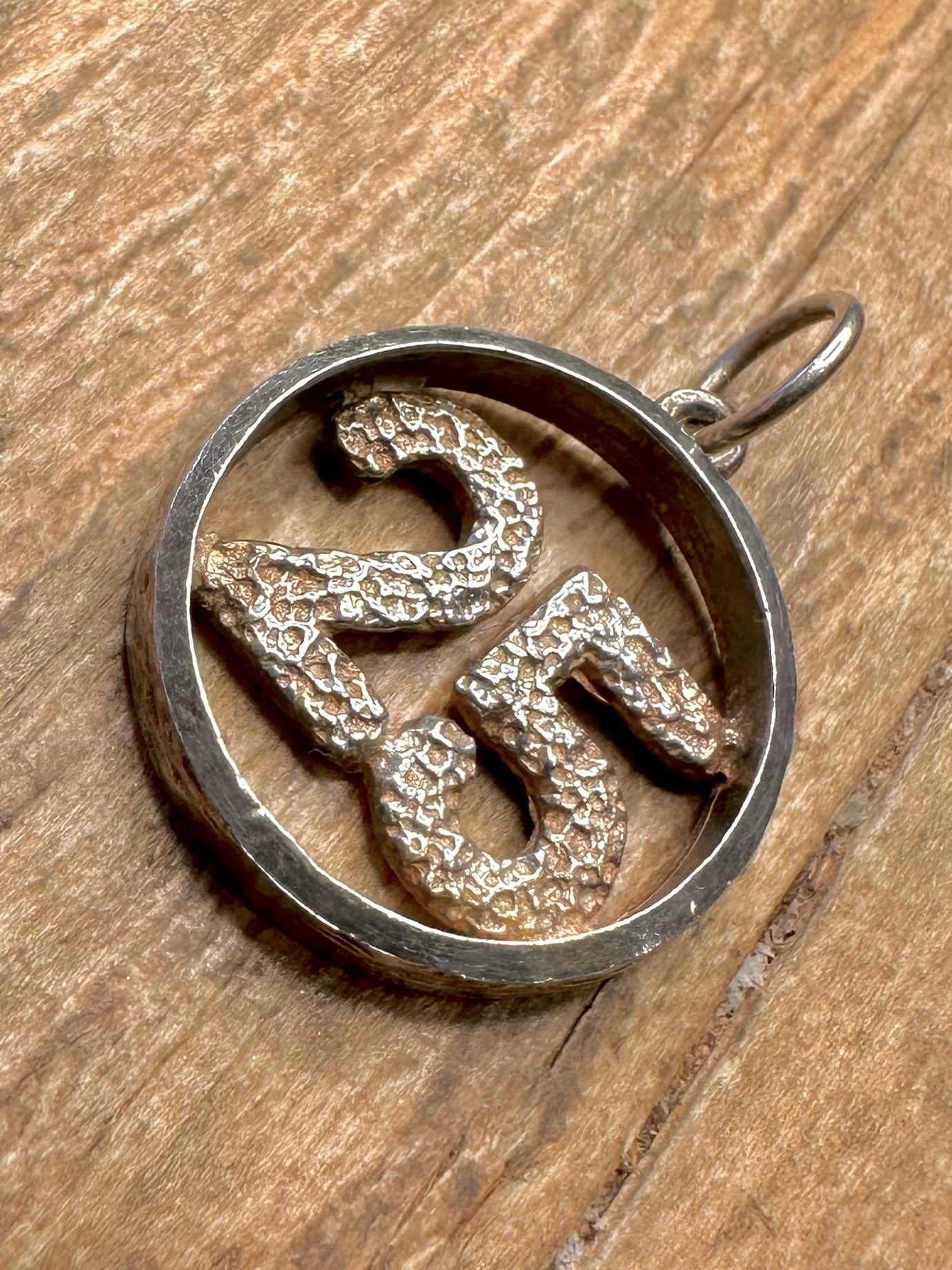 Vintage 25 Textured Circle 925 Sterling Silver Pendant