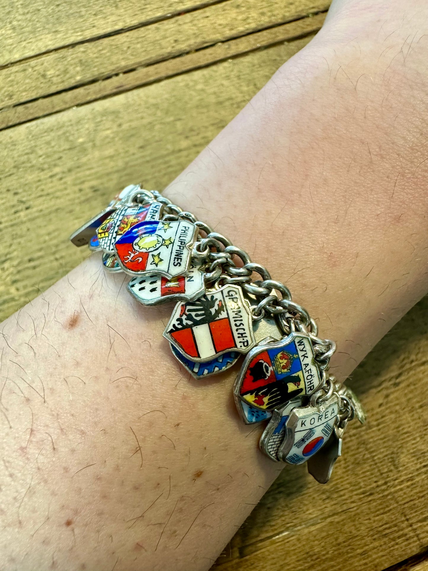 Vintage Travel Coat of Arms and Shield of Countries Enamel 925 Silver Bracelet