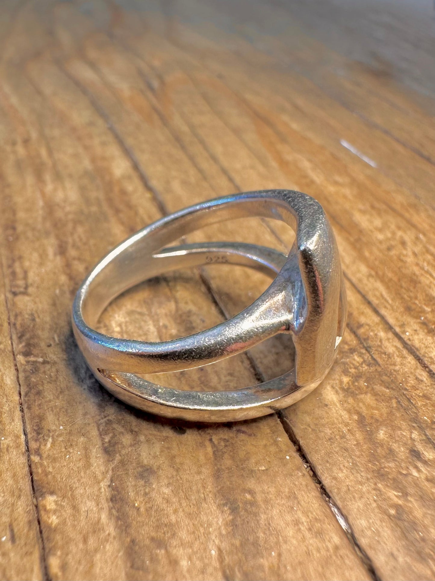 Abstrakter ineinandergreifender quadratischer 925er Sterlingsilber-Ring Größe P