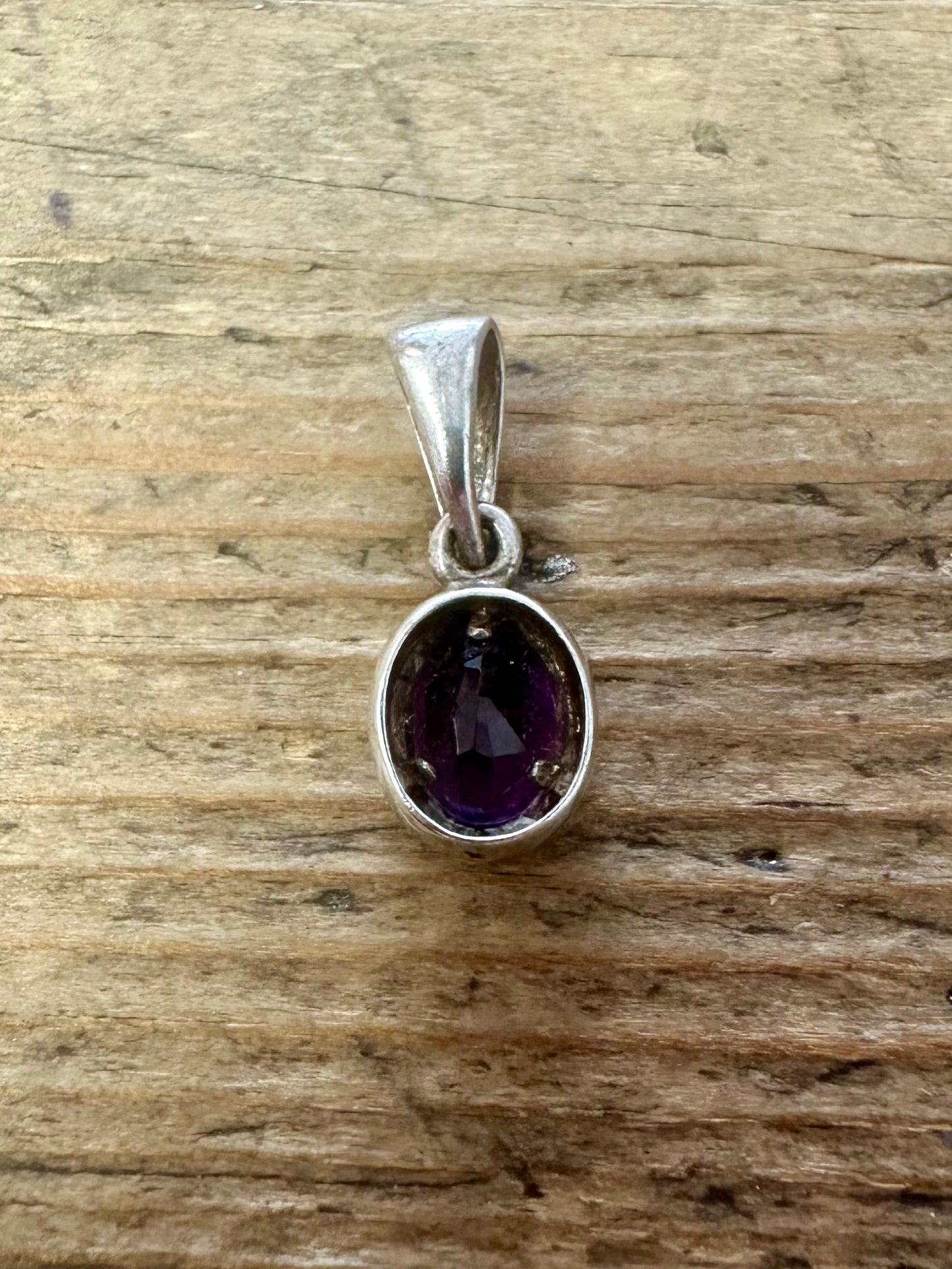 Vintage Purple Oval 925 Silver Pendant