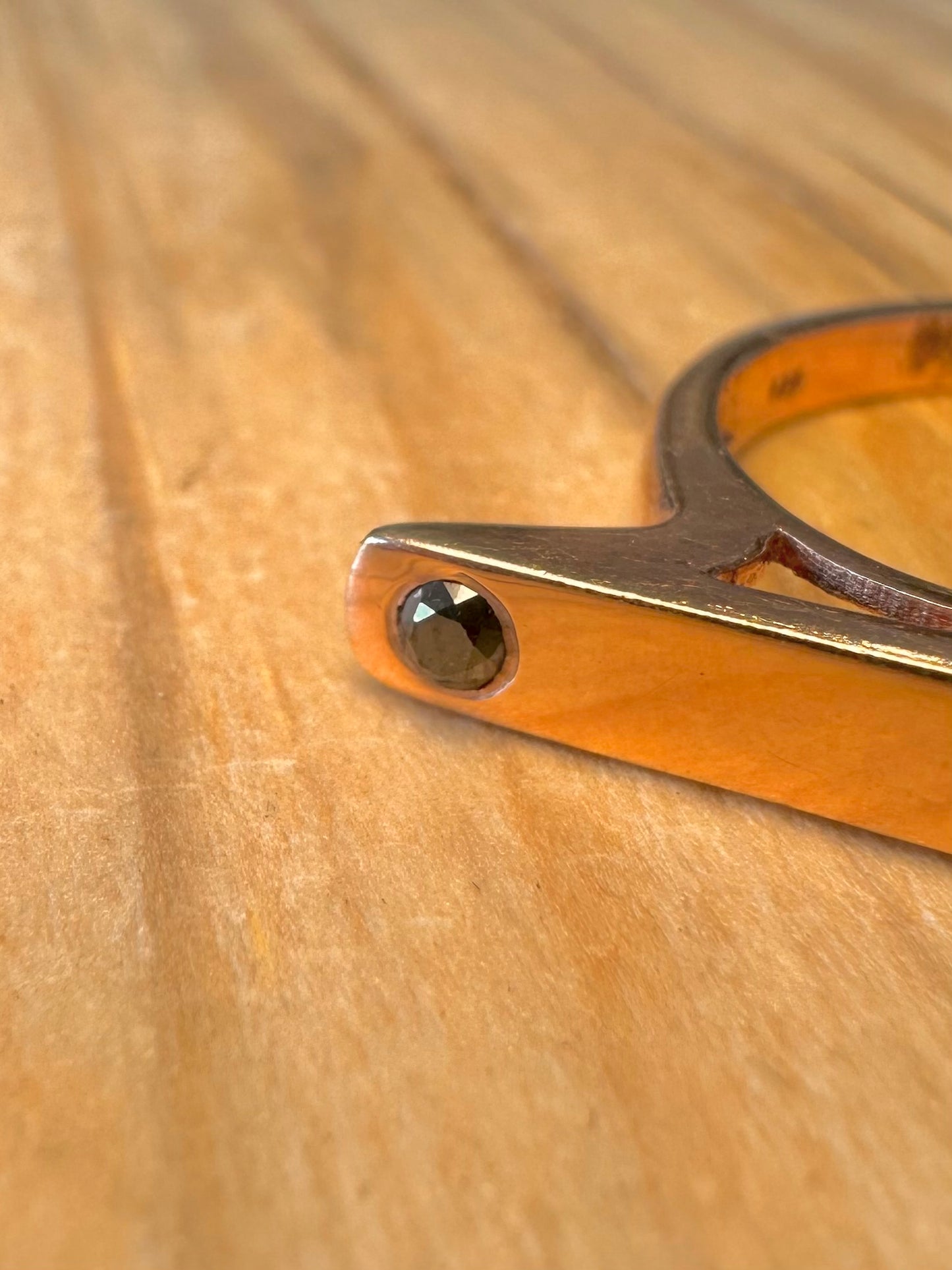 Modern Rose Gold Bar with Dark Stone 925 Silver Size U Ring