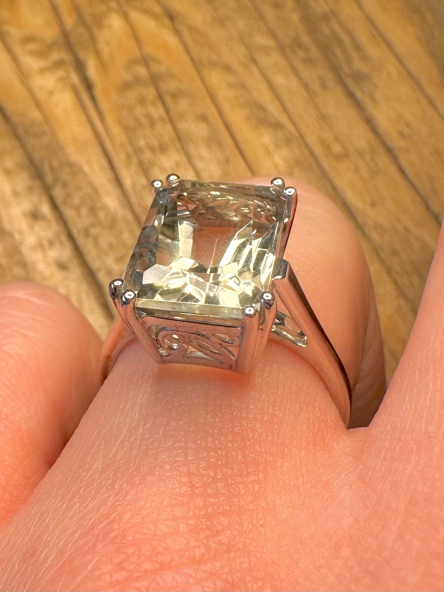 Grüner Amethyst im Smaragdschliff Solitär 925er Sterlingsilber Ring Größe Q