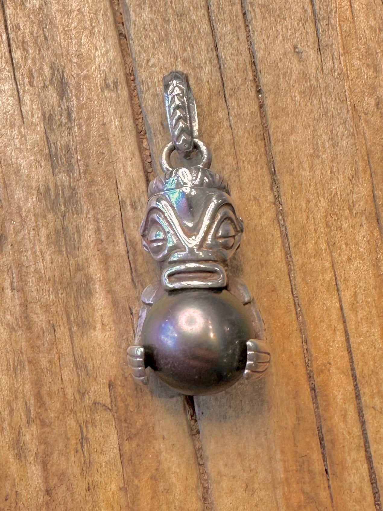Silberanhänger Tahitischer Tiki mit Perle