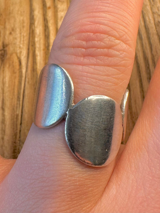 Modernist Circle Band 925 Sterling Silver Size R Ring