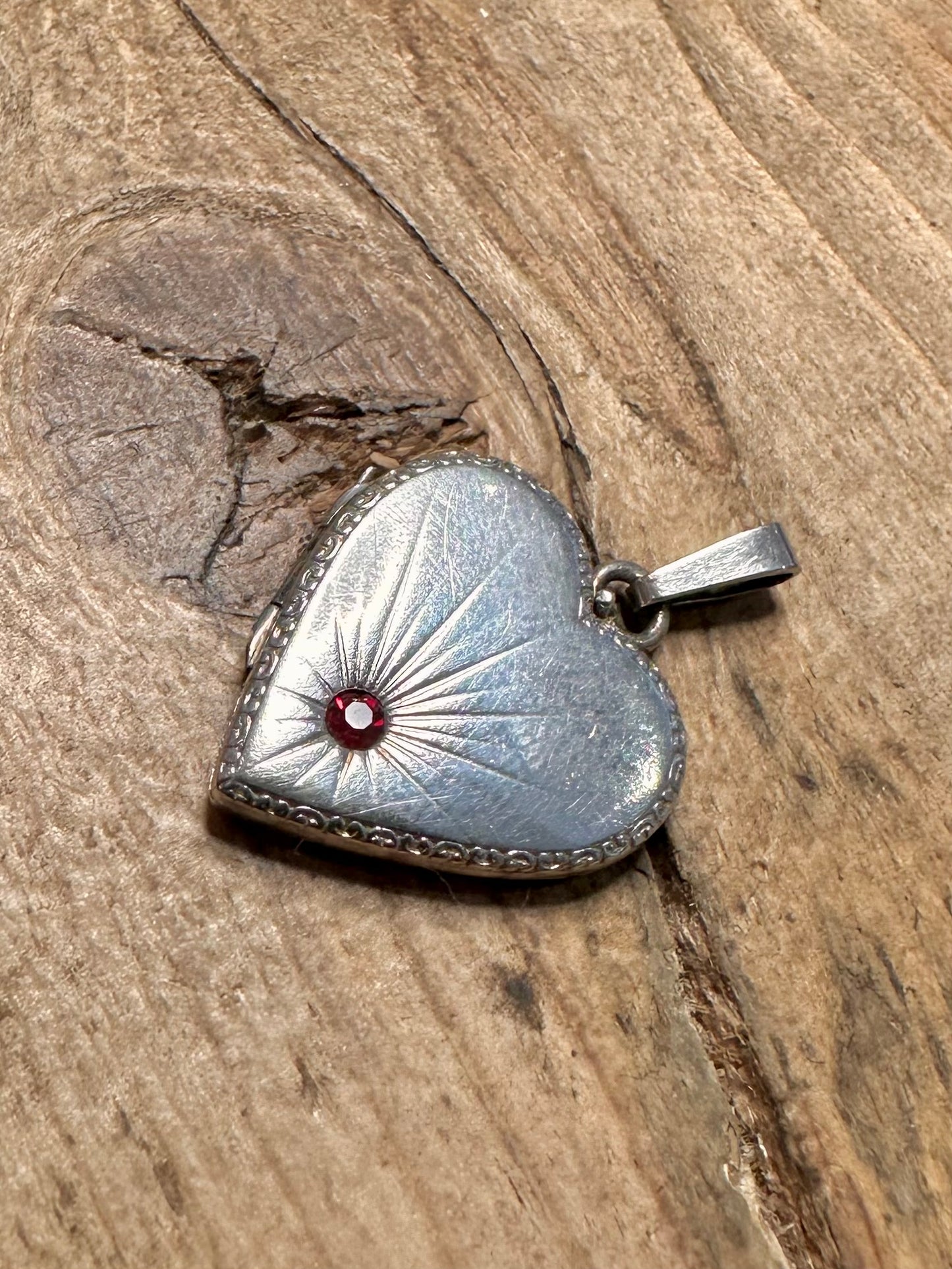 Vintage Heart Red Stone Locket 925 Silver Pendant