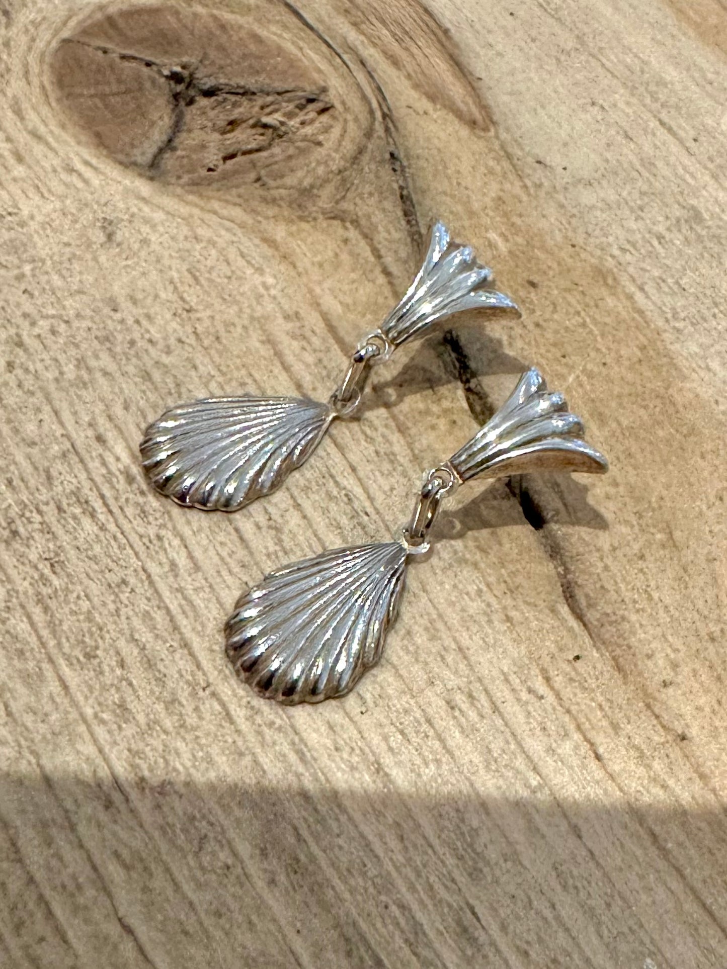 Vintage Shell Teardrop 925 Silver Earrings