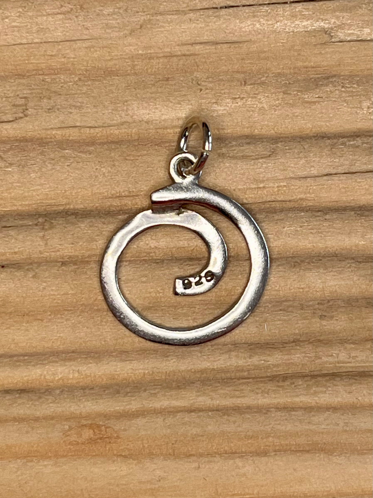 Simple Swirl 925 Sterling Silver Pendant