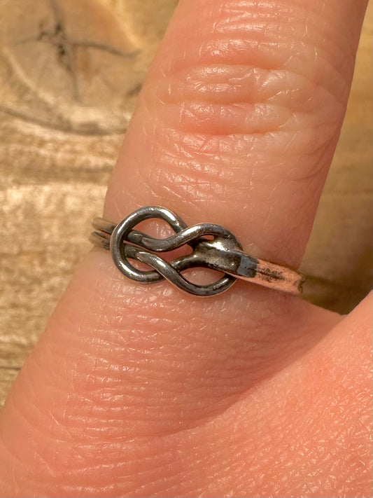 Vintage Knot 925 Silver Size M Ring