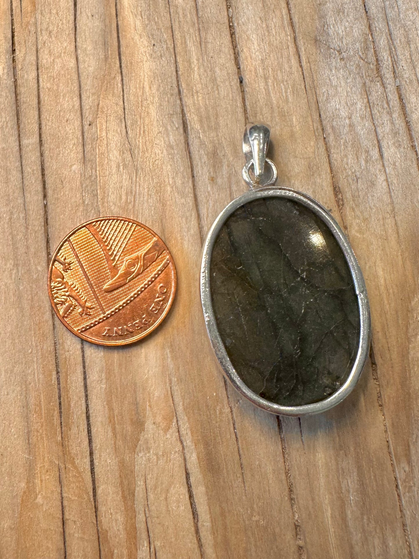 Vintage Labradorite Oval 925 Silver Pendant