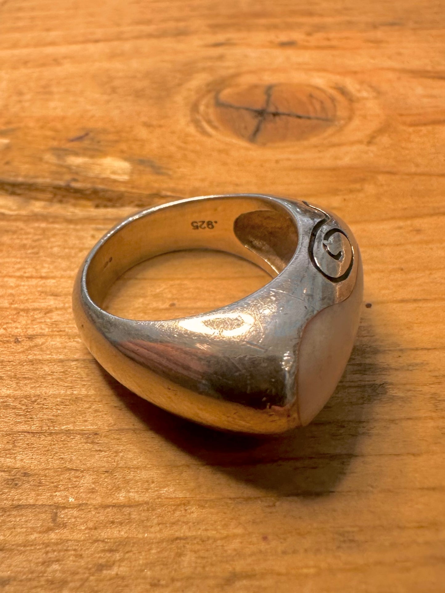 Modernist Mother of Pearl 925 Silver Size Q Ring