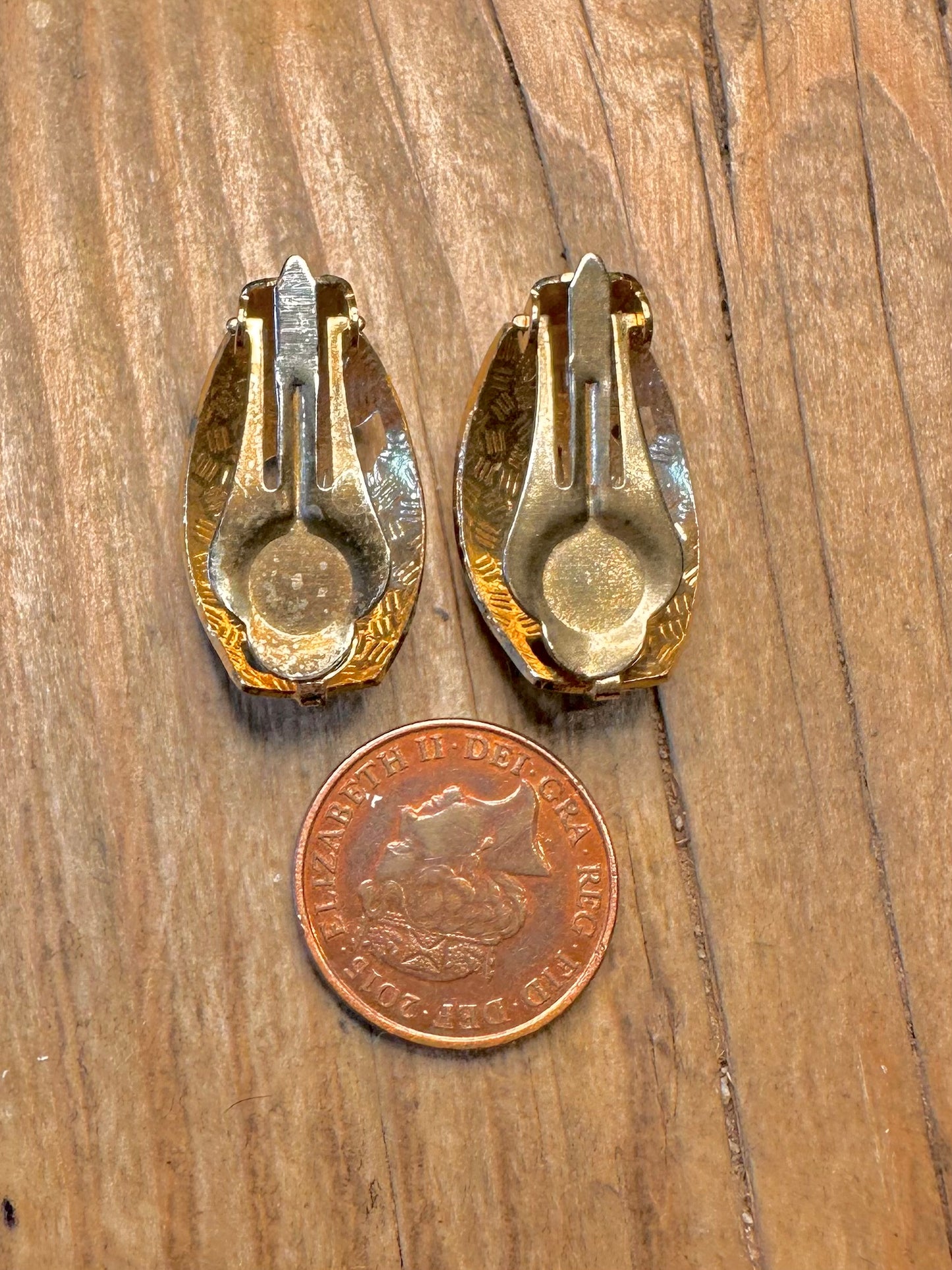 Vintage Cloisonné Enamel Flower Gold Tone Clip on Costume Earrings
