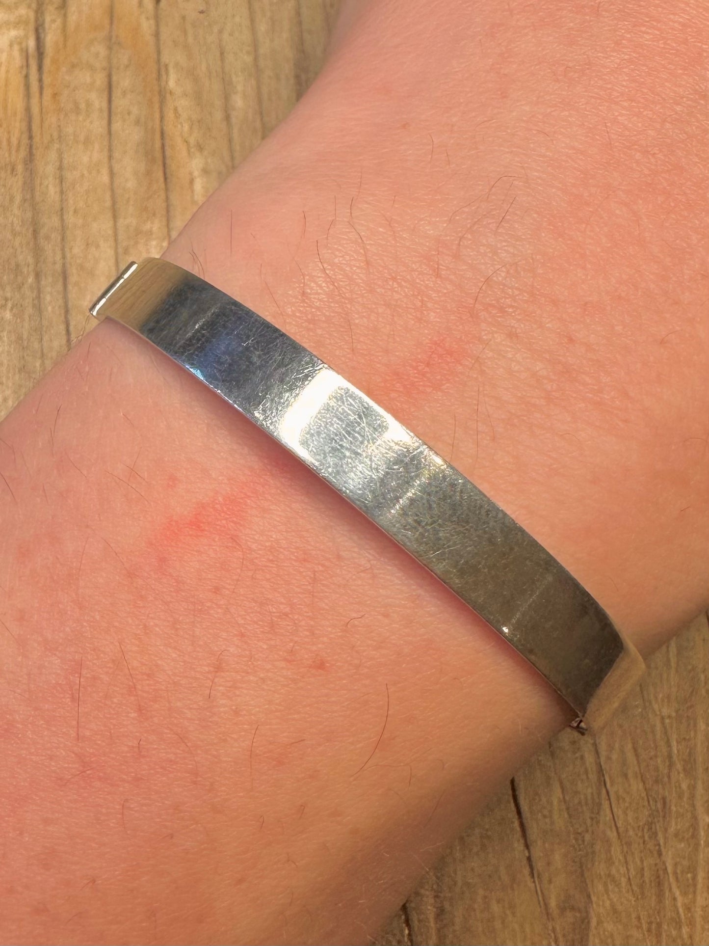 Vintage 1972 Engraved Bark Effect 925 Sterling Silver Bangle