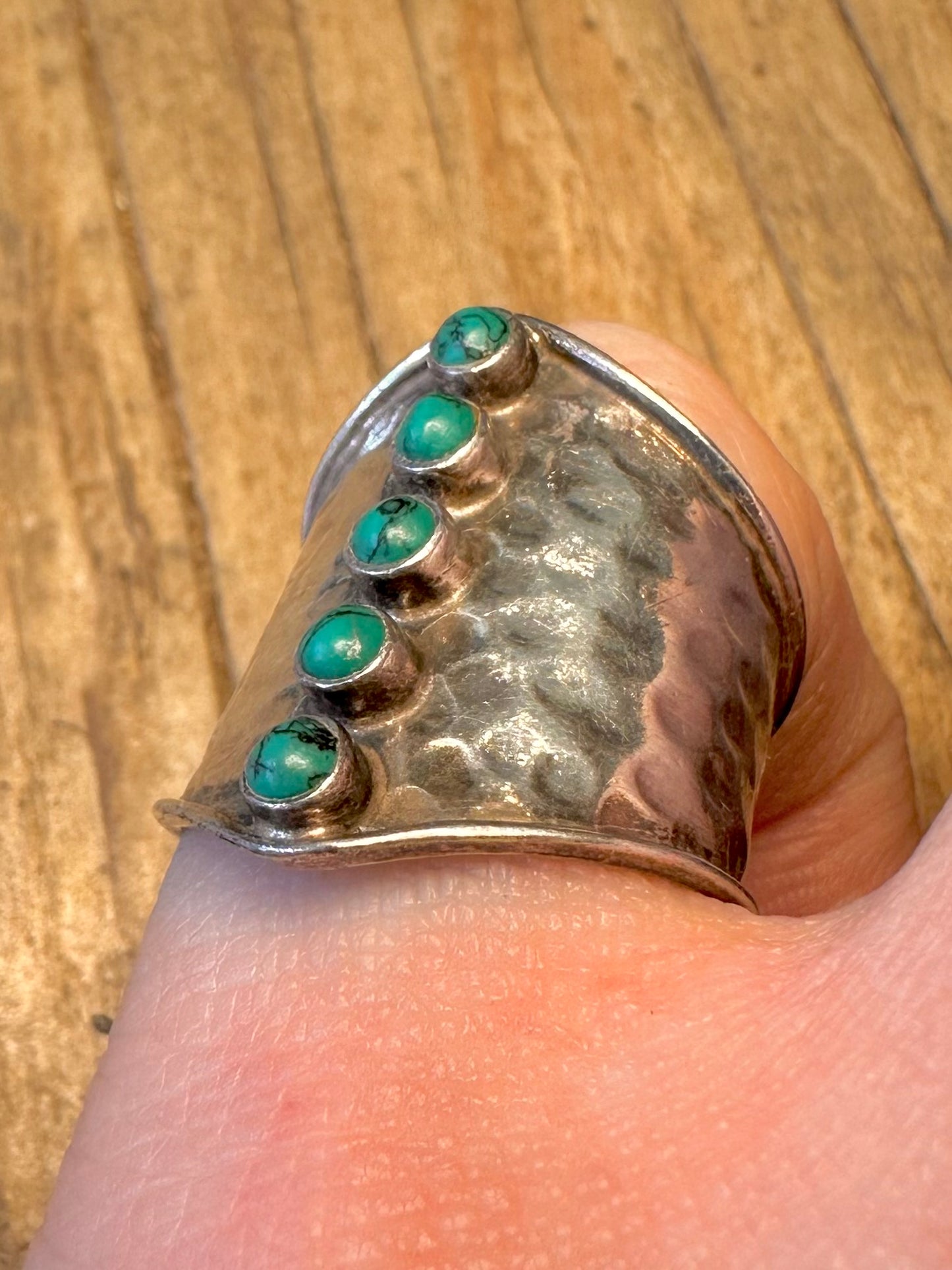 Gehämmerter Türkis langer Ring aus 925er Sterlingsilber, Größe L