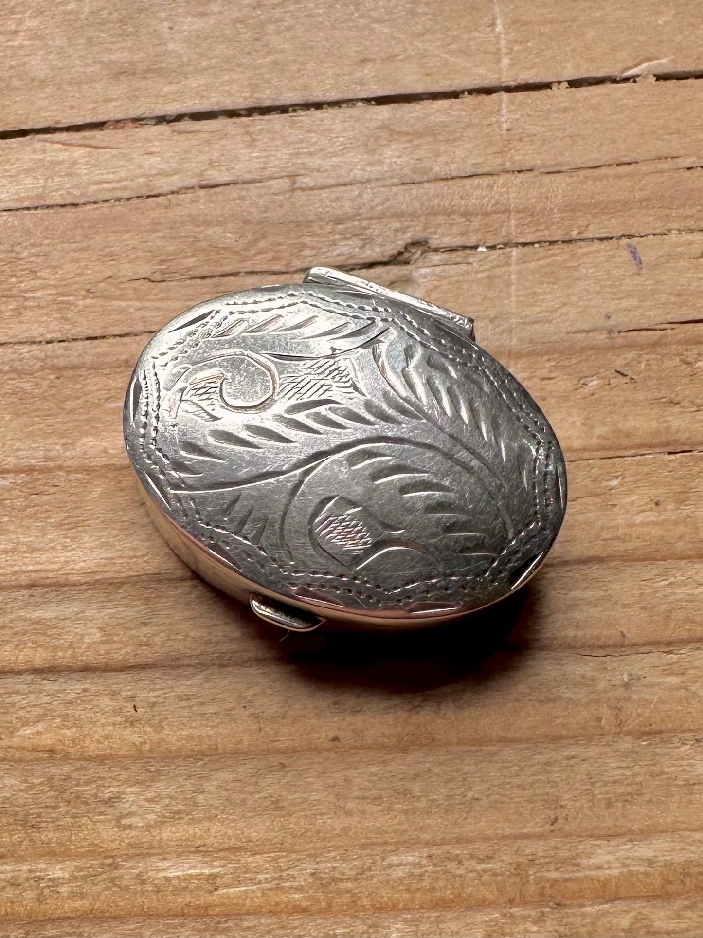 Vintage 1994 Engraved Pill Box 925 Sterling Silver Collectable
