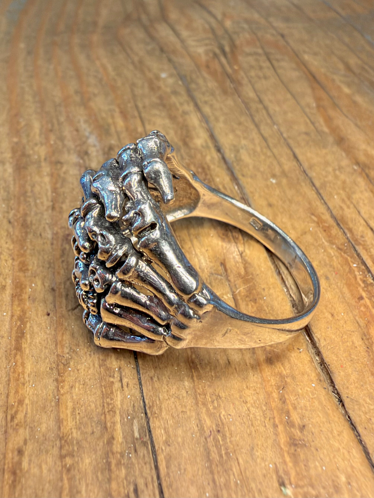 Skeleton Hands Overlapping 925 Sterling Silver Size Z+3 Ring